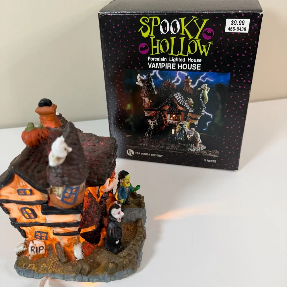 Spooky Hollow Lighted Vampire House Porcelain Village Halloween Decoration Haunt